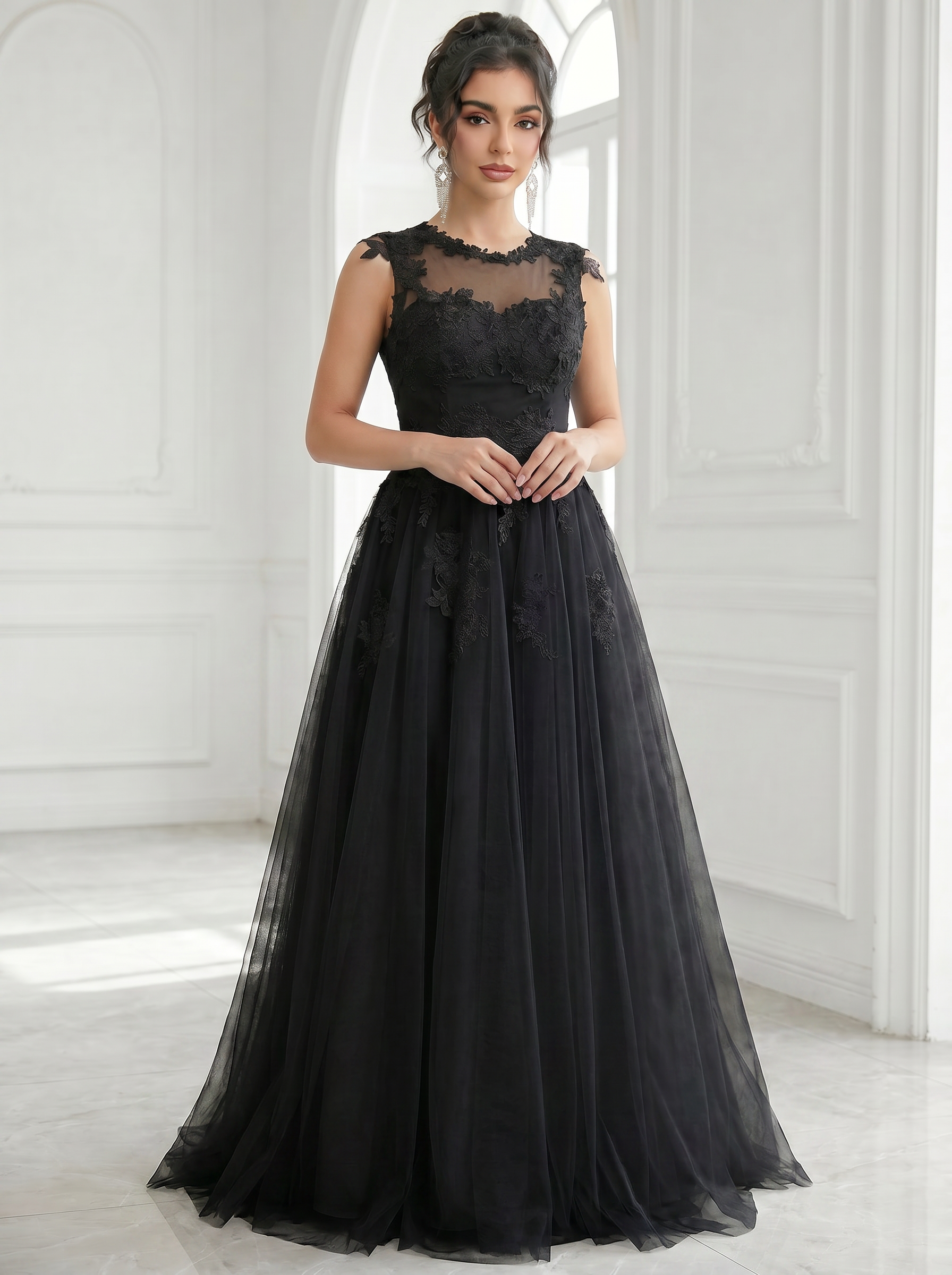 Lace appliques floor-length Wedding Dress