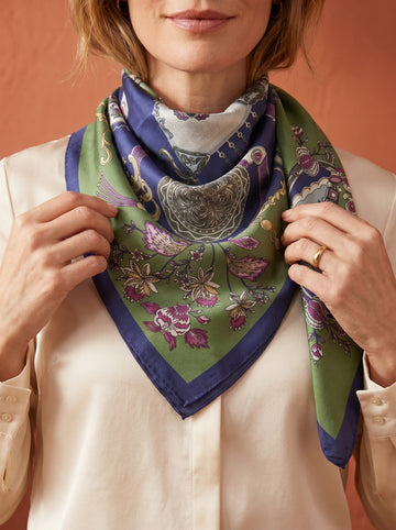 19.7in Vintage style print 100% mulberry Silk scarf accessories