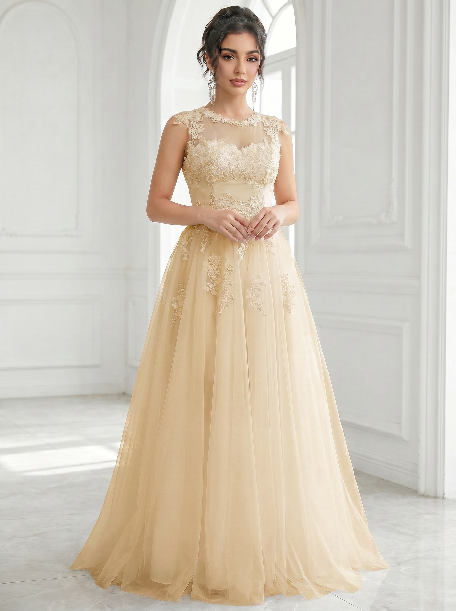 Lace appliques floor-length Wedding Dress