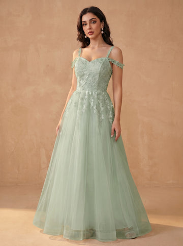 Off-shoulder appliques tulle prom dress