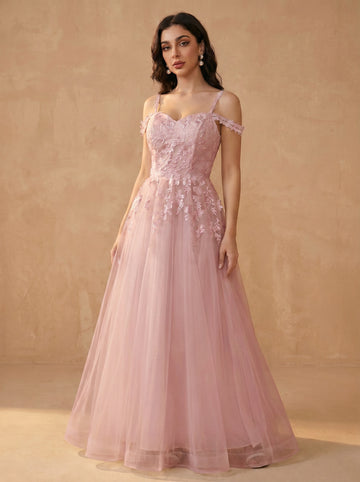 Off-shoulder appliques tulle prom dress