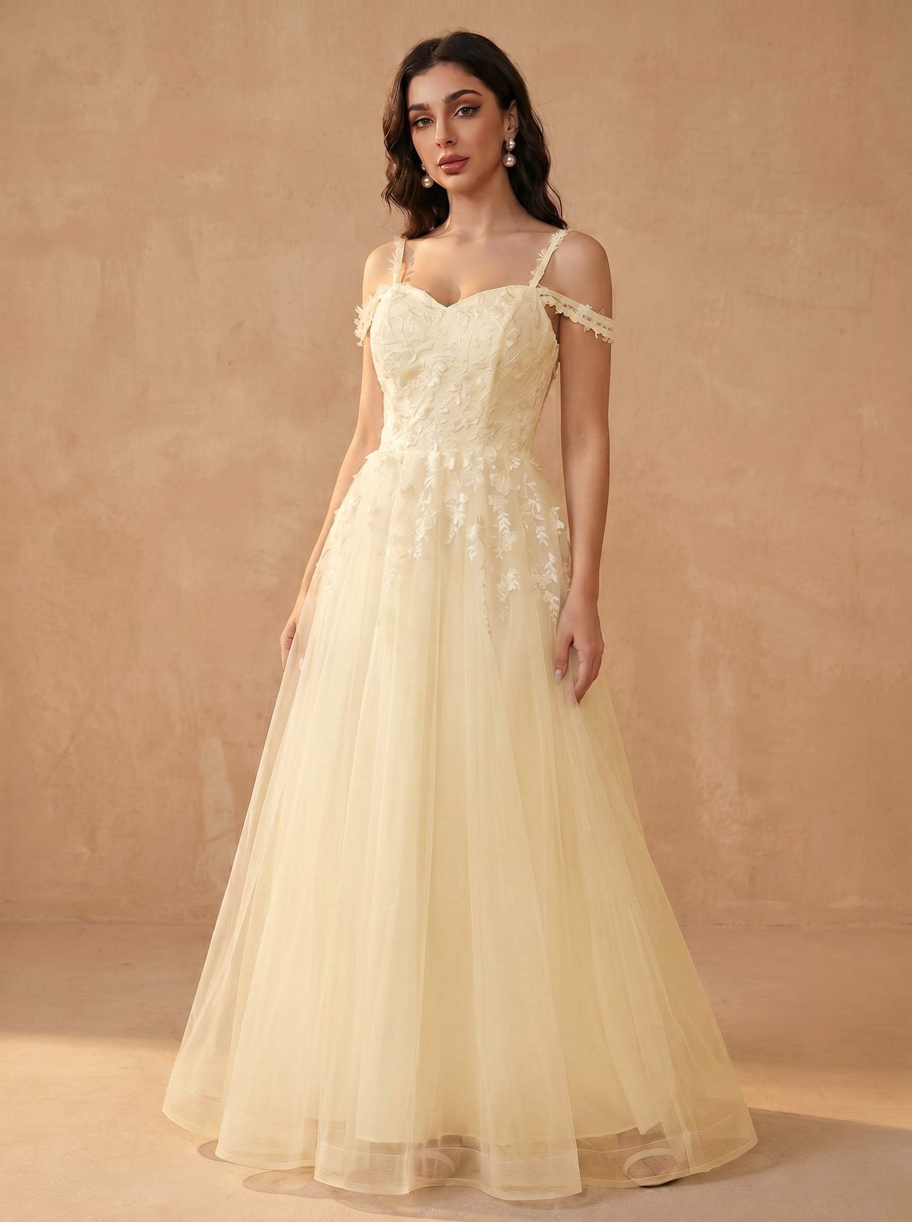 Off-shoulder appliques tulle prom dress