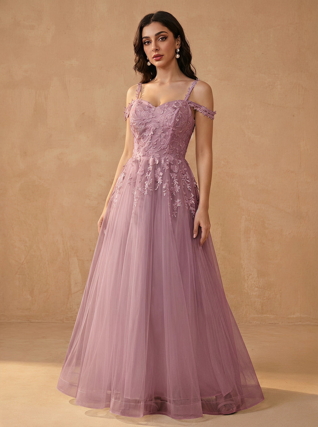 Off-shoulder appliques tulle prom dress