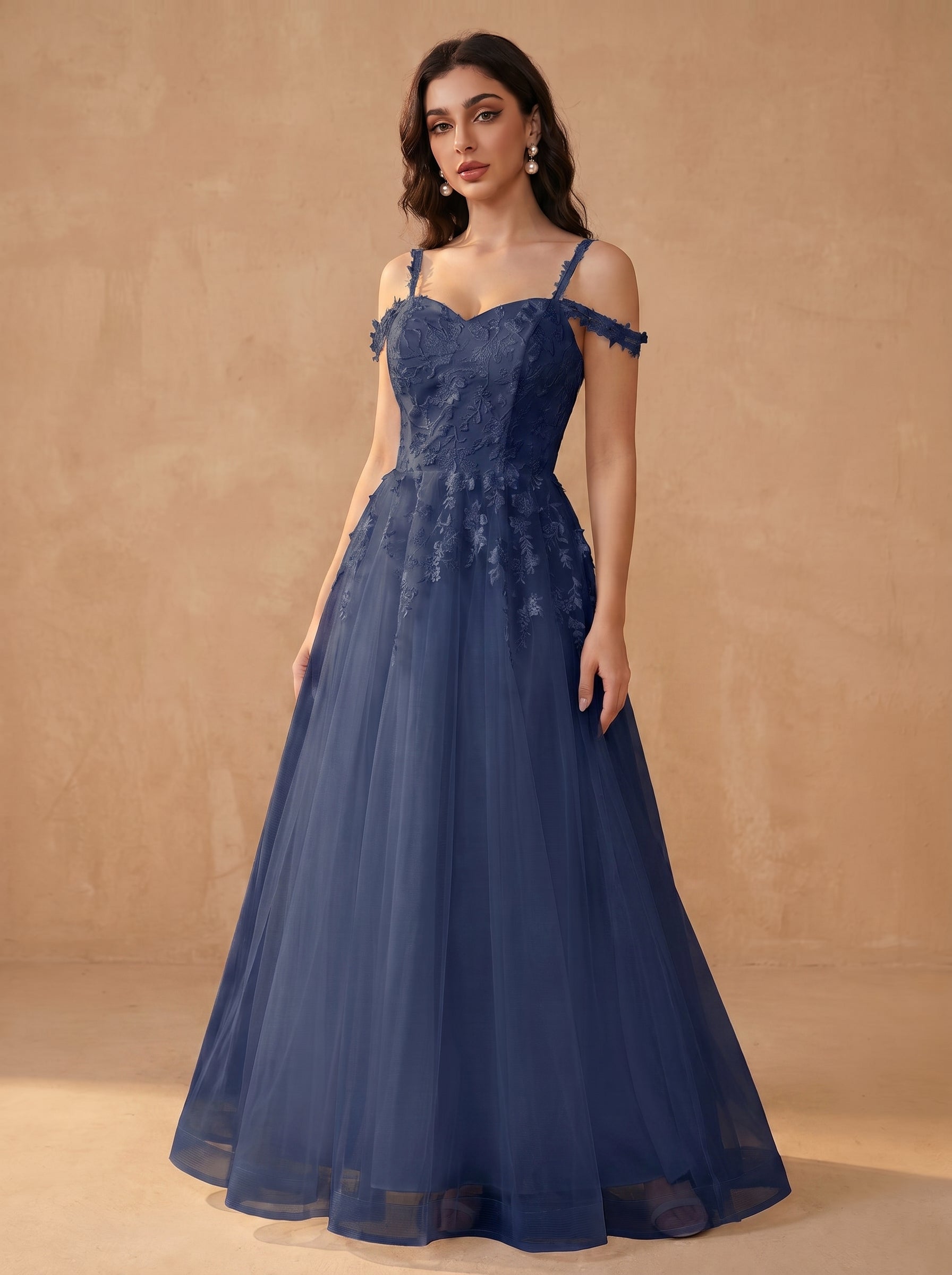 Off-shoulder appliques tulle prom dress