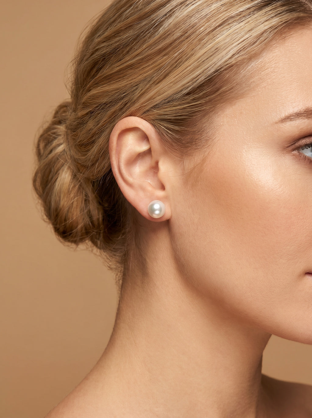 Minimalist natural Round pearl Earrings, wedding jewelry for bride/bridesmaid