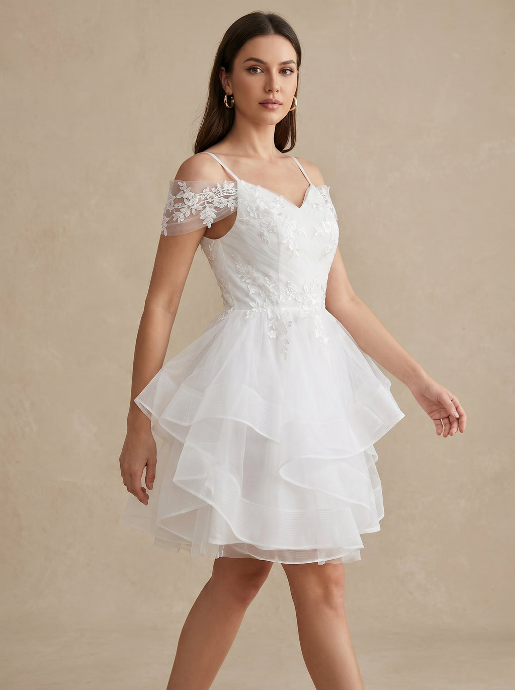 Irregular skirt tulle Short wedding dress