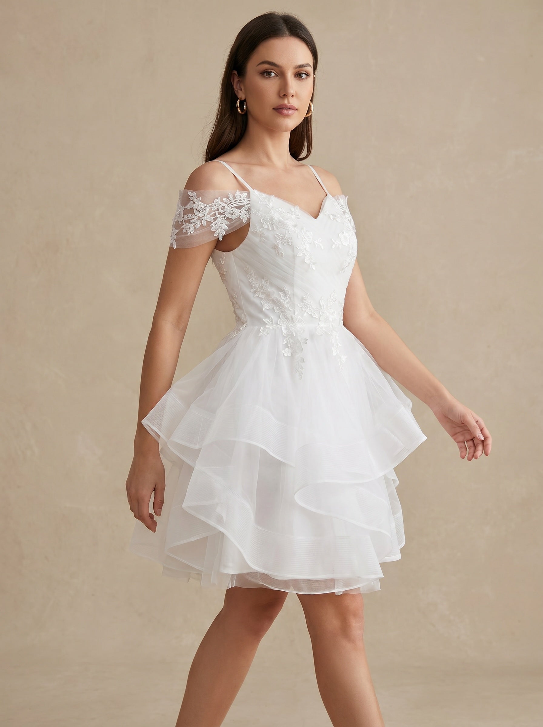 Irregular skirt tulle Short wedding dress