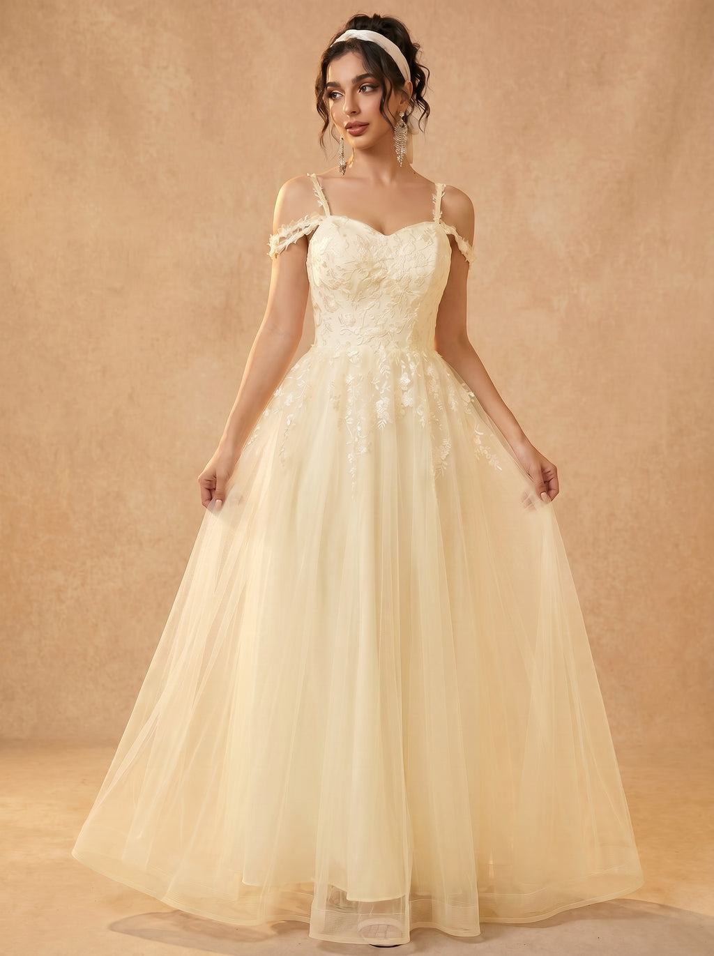 Off-shoulder appliques tulle prom dress