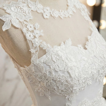 Lace appliques floor-length Wedding Dress
