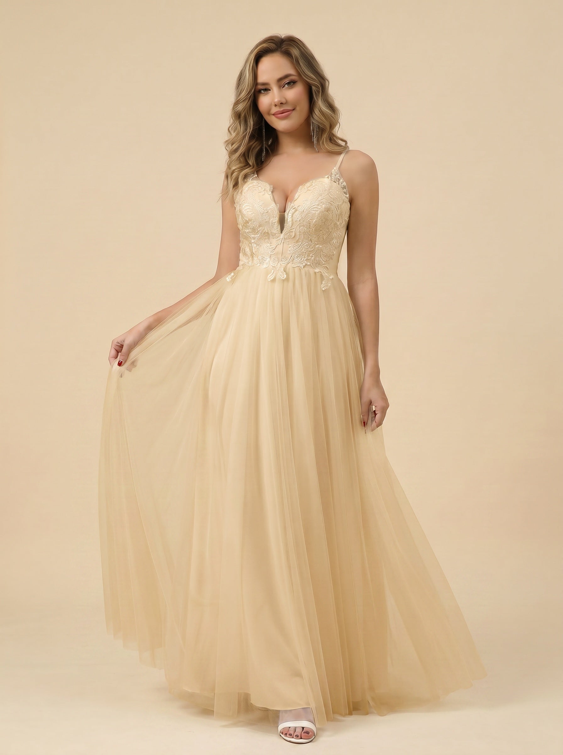 Handmade appliques Long Wedding dresses