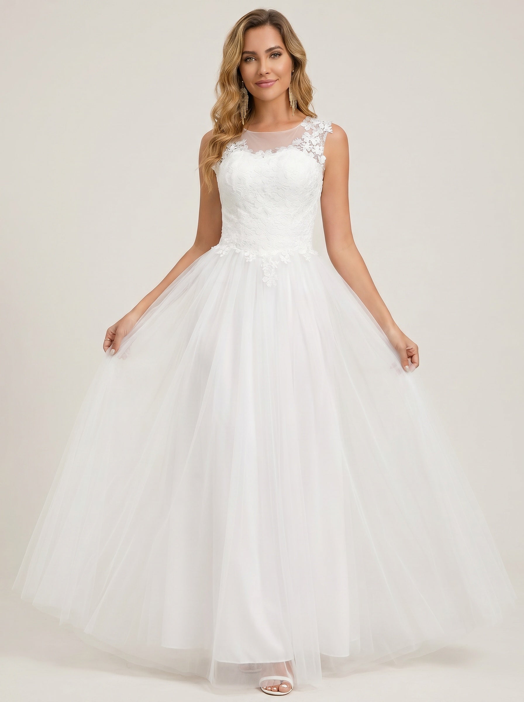 Handmade appliques floor-length Wedding dresses sleeveless
