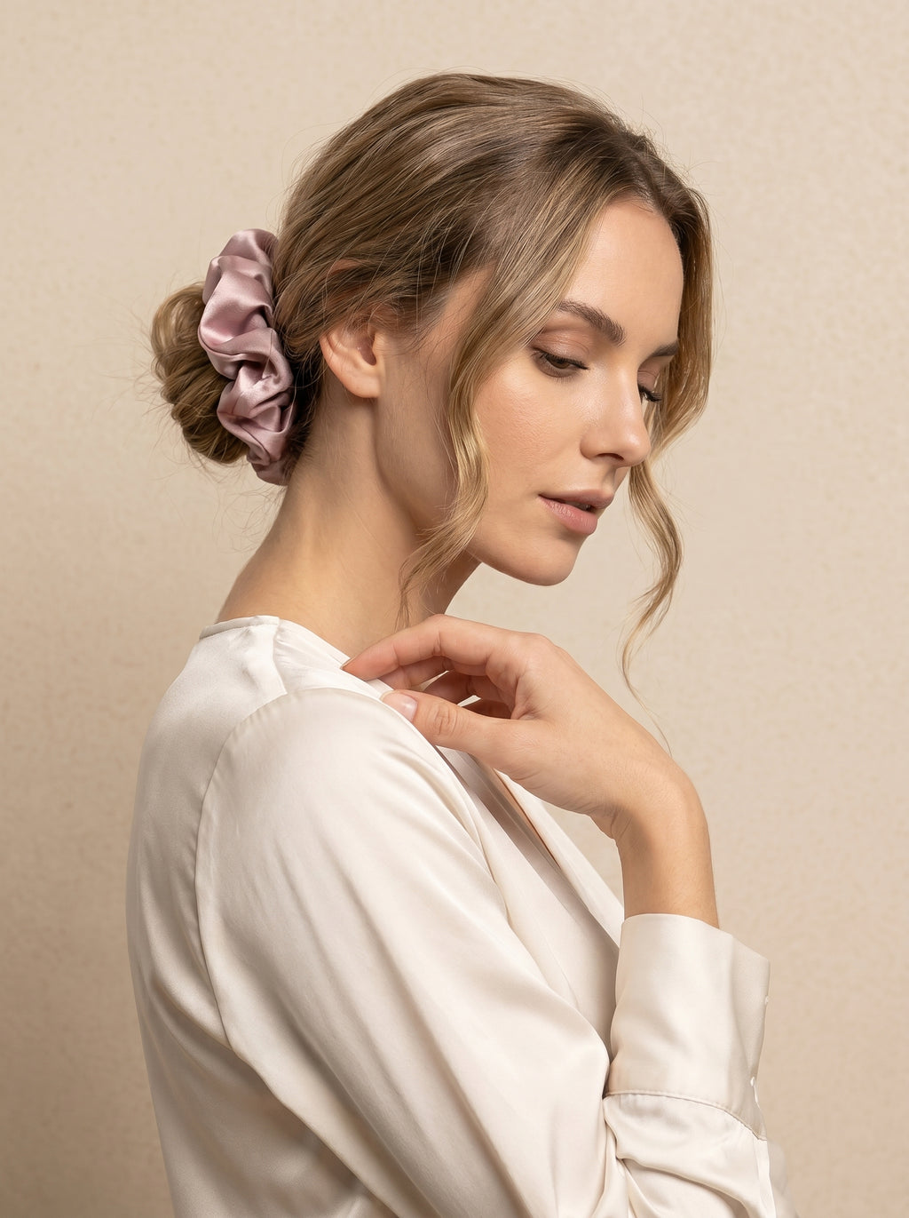 100% mulberry silk hair care classic scrunchie