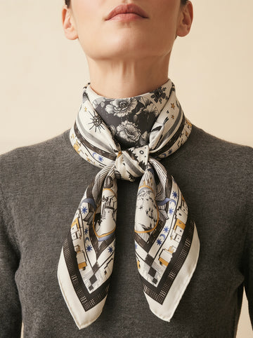 19.7in Vintage style print 100% mulberry Silk scarf accessories